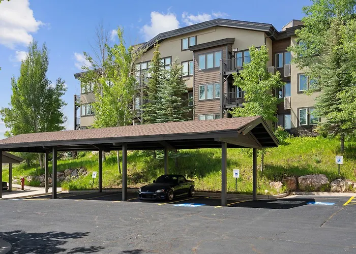 Crestview Condominiums By All Seasons Resort Lodging