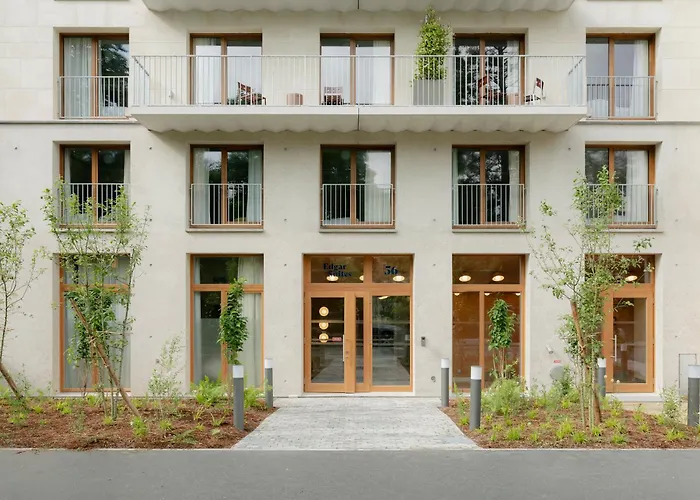 Edgar Suites - Église