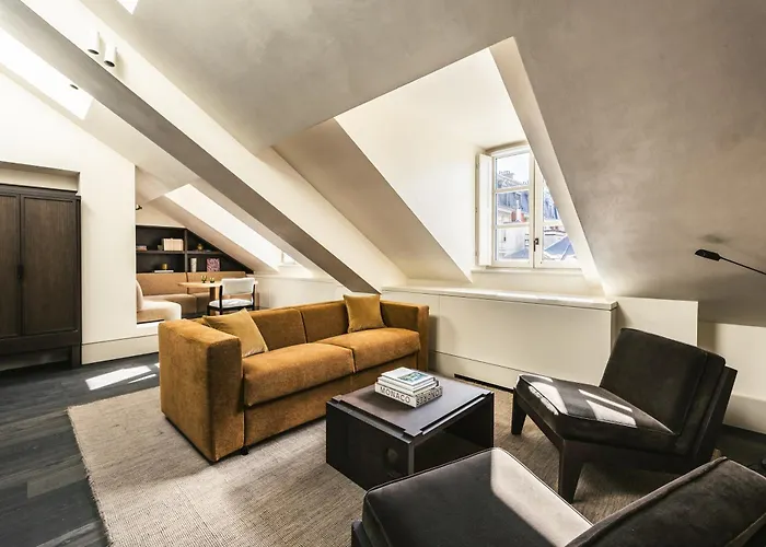 Mondovi Luxury