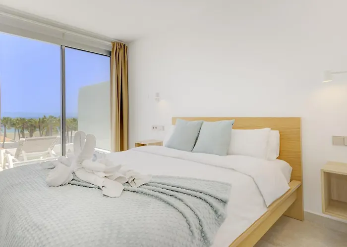 Calm Beach Apartments