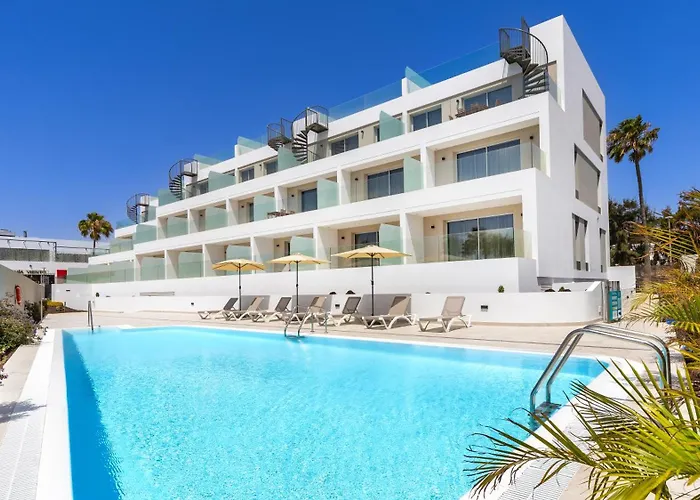Calm Beach Apartments
