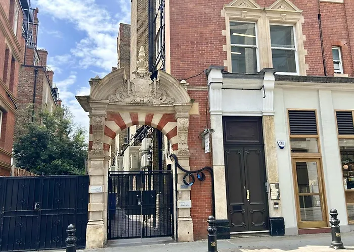 Kensington High Street Suites