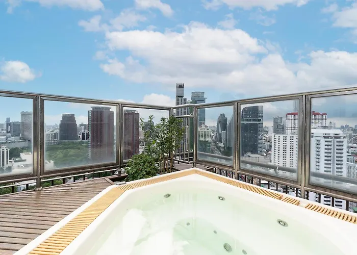 Grand Diamond Suites Hotel