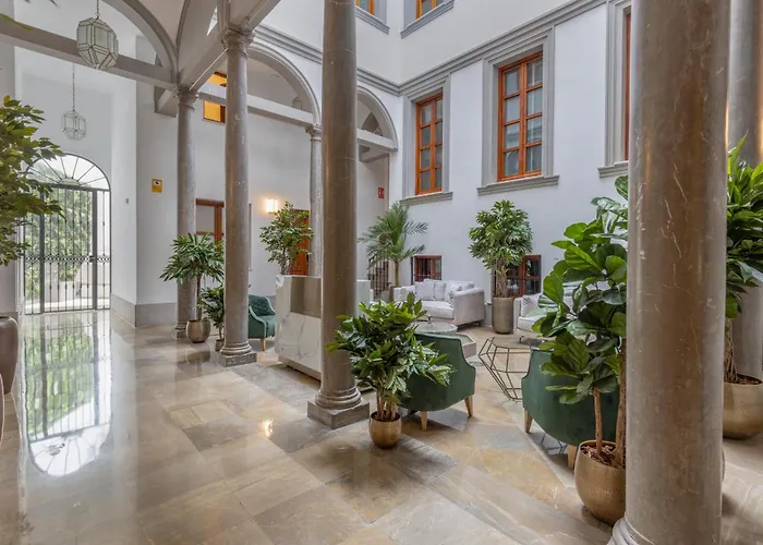 BiBo Suites Palacio de Portago