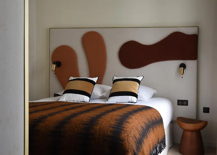 Yuna Porte-Maillot - Aparthotel Levallois-Perret