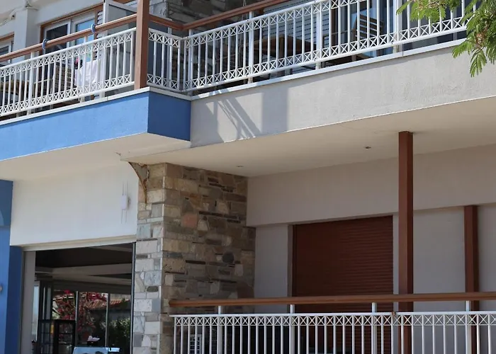 La Scala Family Apartments Nea Roda