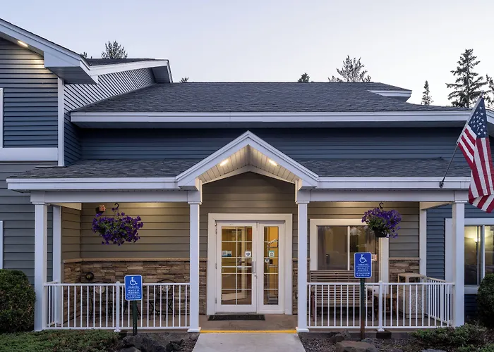 Country Inn Two Harbors