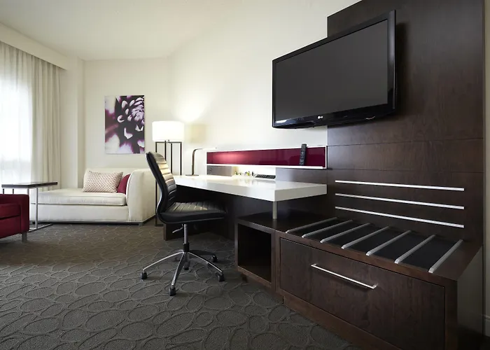 Delta Hotels By Marriott Montreal