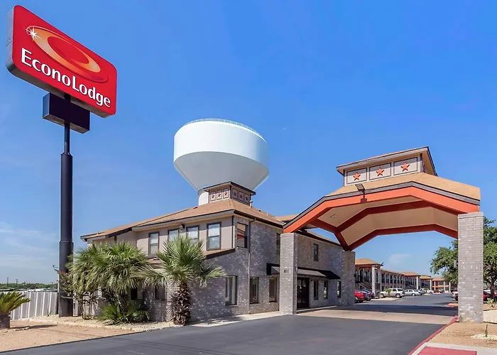 Econo Lodge Near Lackland Air Force Base-Seaworld