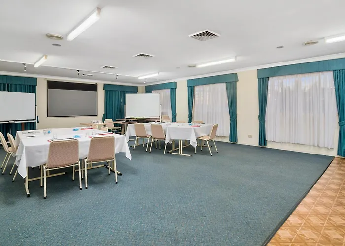 Park Motor Inn