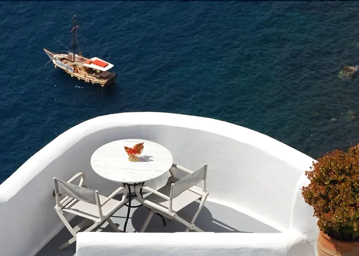Ikies Santorini