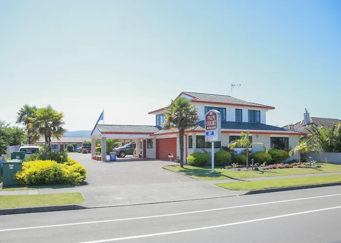 Bks Palm Court Motor Lodge