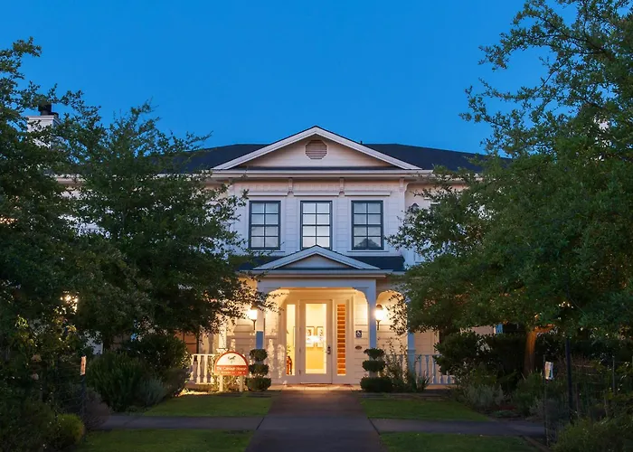 Macarthur Place Inn & Spa