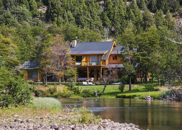 Rio Hermoso Hotel De Montana