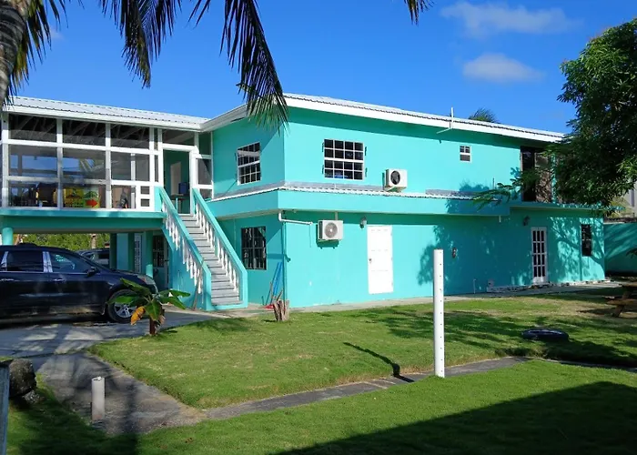 Bamboleo Inn