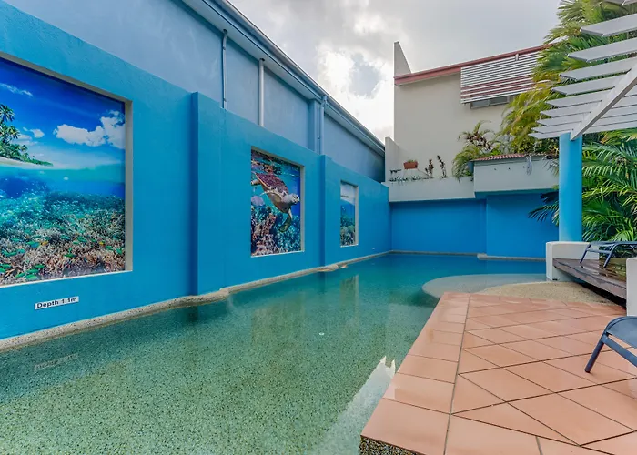 Macrossan House Boutique Holiday Apartments Port Douglas