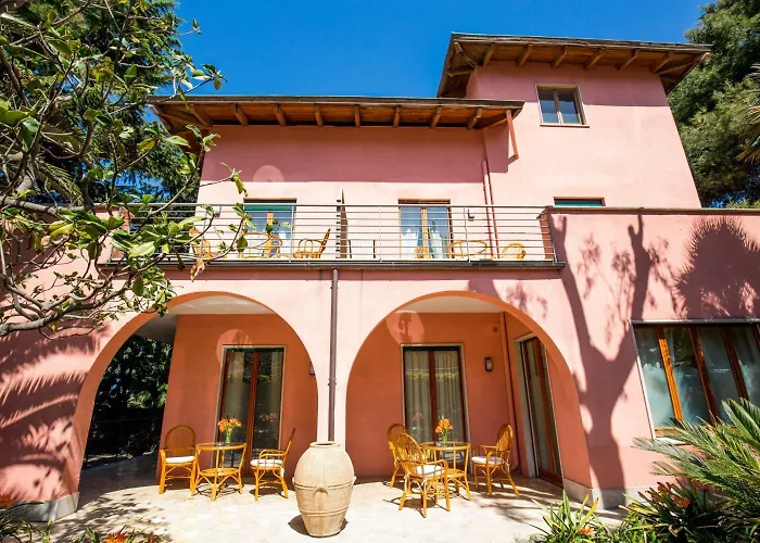 Villa Rosa