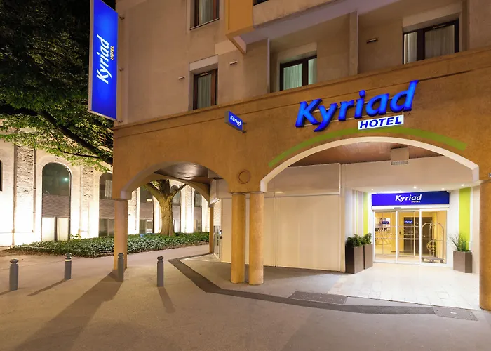 Kyriad Chambéry Centre - Hôtel et Résidence