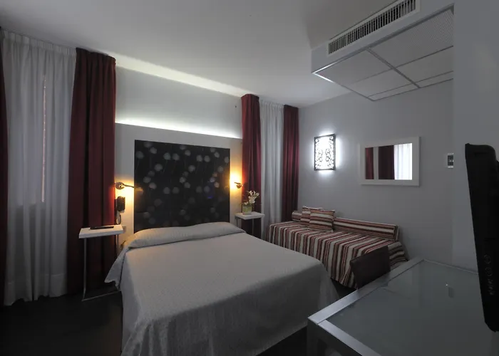 Hotel Aaron