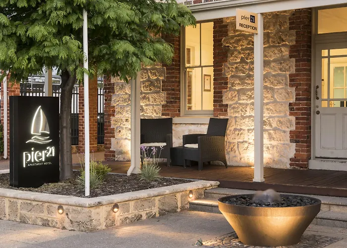 Pier 21 Riverside Apartment Hotel Fremantle