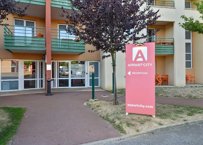 Appart'City Confort St Quentin En Yvelines – Bois d'Arcy - Appart Hôtel