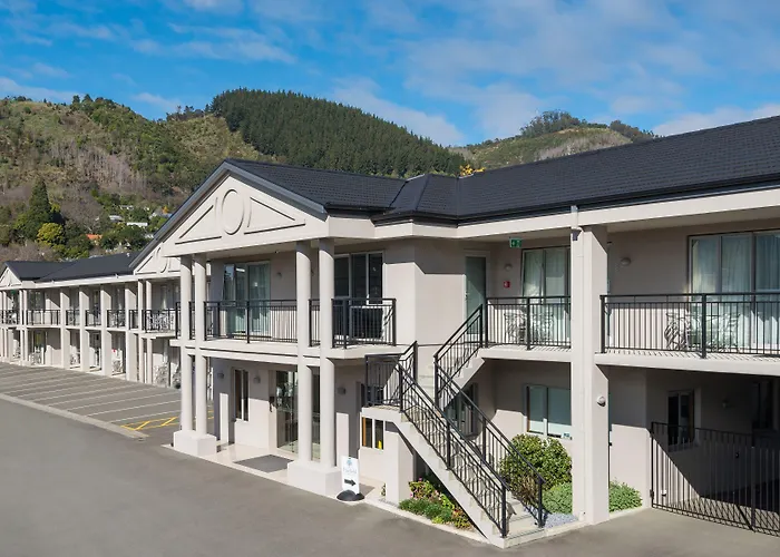 The Hotel Nelson