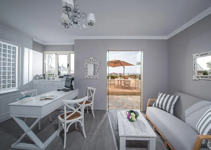 Notos Heights Hotel & Suites Malia 
