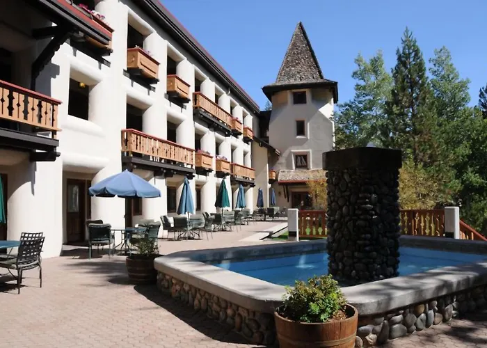 Getaways At Olympic Village Inn