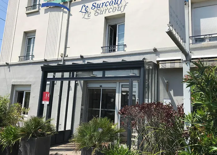 Brit Hotel Le Surcouf