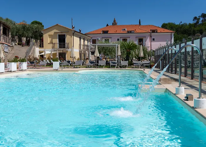 Residence Villa Il Casale - Appartamenti Wellness E Piscina Riscaldata