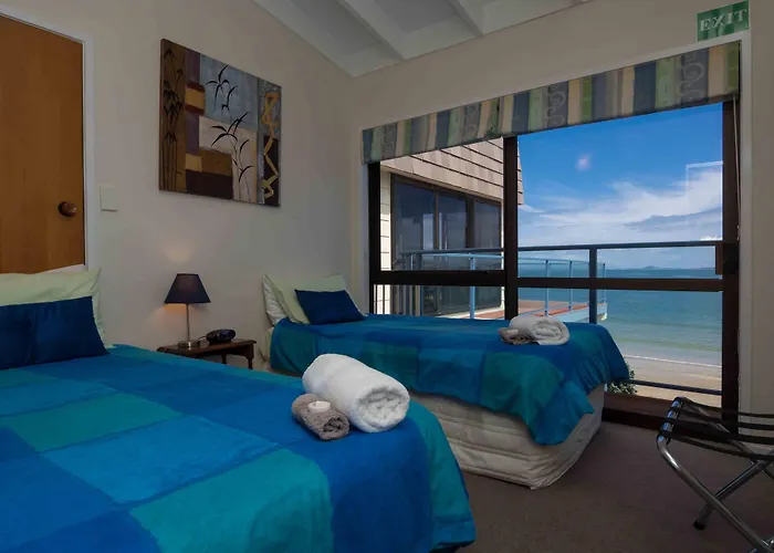 By The Bay Beachfront Apartments Mangonui