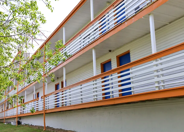 Americas Best Value Inn & Suites Branson - Near The Strip