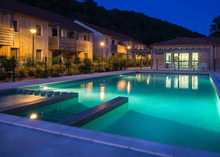 Vacancéole - Résidence Le Clos du Rocher Les Eyzies