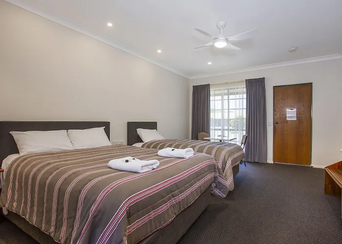 Manifold Motor Inn