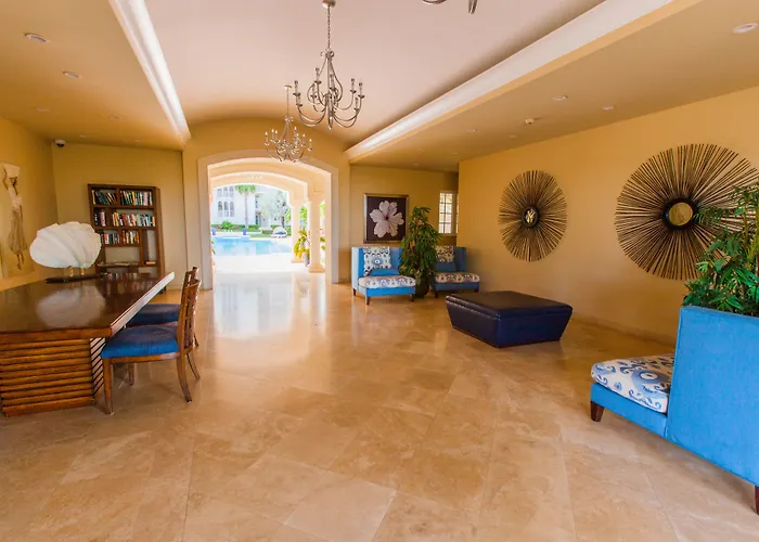 The Venetian On Grace Bay Aparthotel