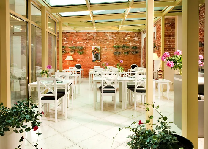 Leone Aparthotel