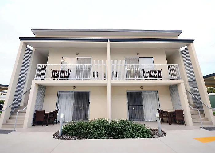Oaks Middlemount Suites