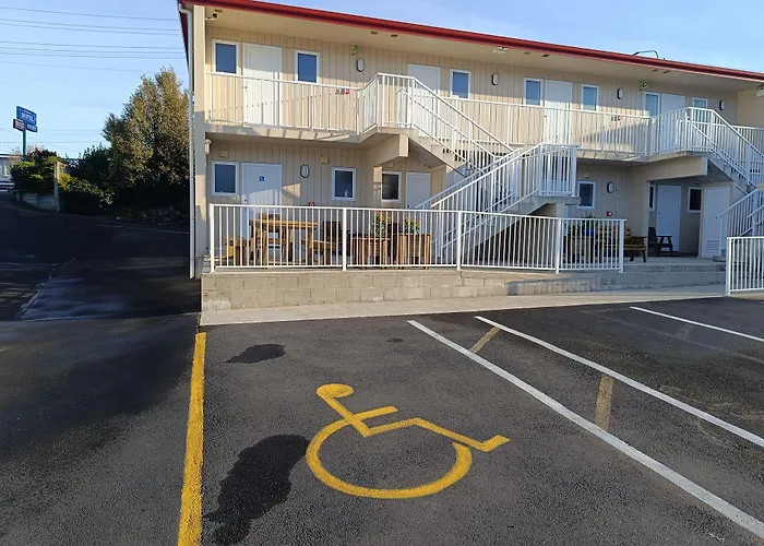 Bayfield Motel And Apartment