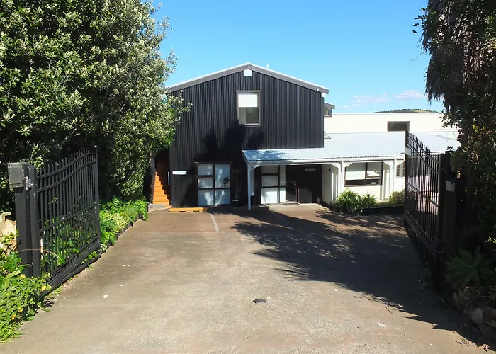 Le Chalet Waiheke Apartments Ostend