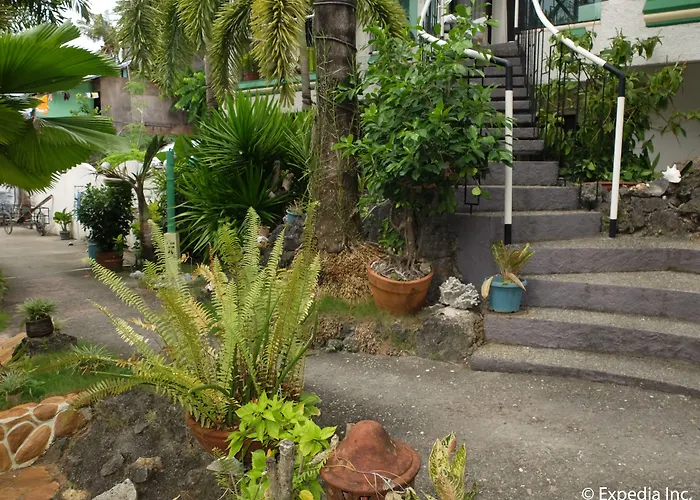 Turtle Inn Resort