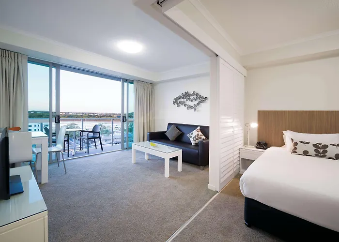 Oaks Mackay Rivermarque Hotel