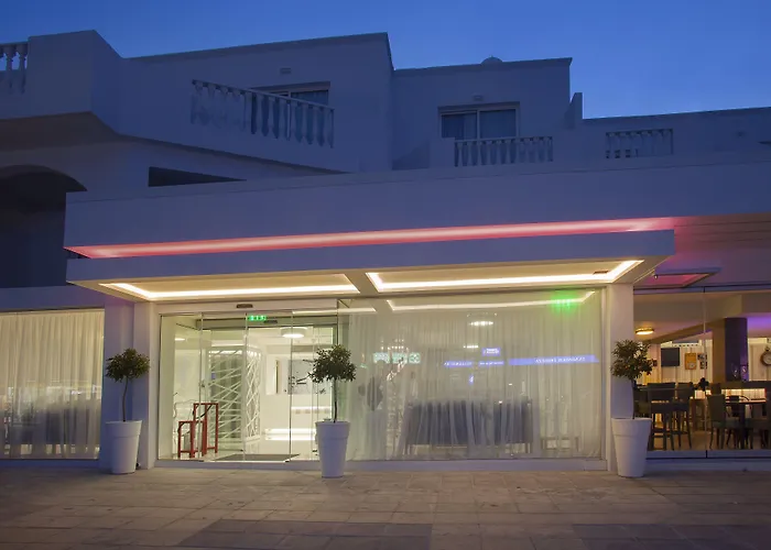 Princessa Vera Hotel Apartments Paphos
