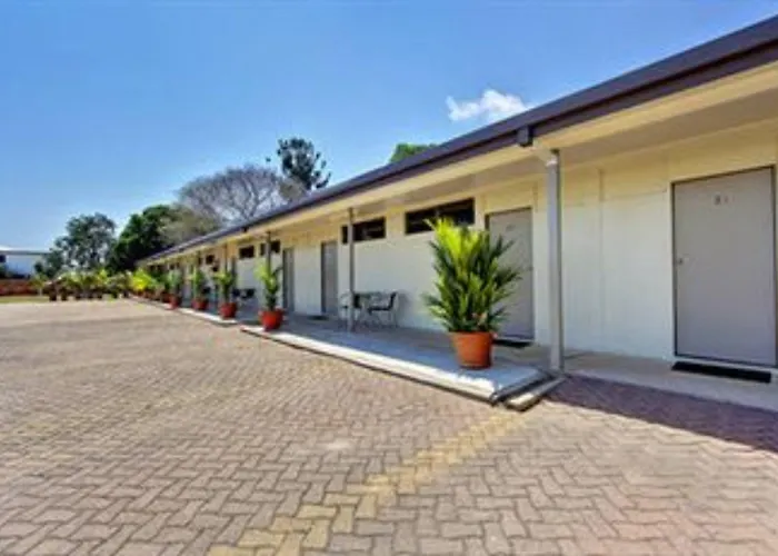 Raintree Motel