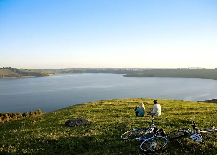 Lakes And Craters Holiday Park