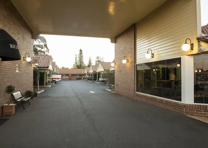 Cotswold Motor Inn