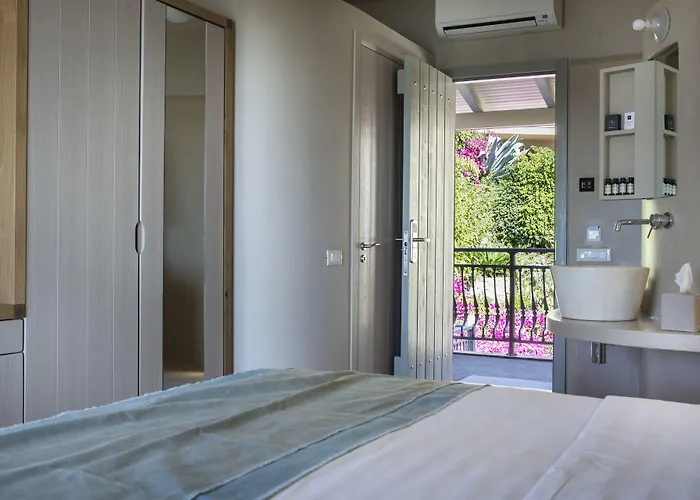 F Zeen Kefalonia (Adults Only)