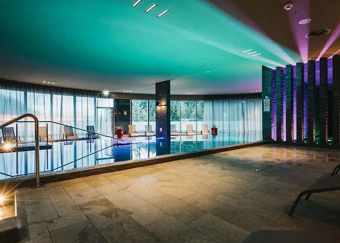 Peaks Place Apartments & Spa