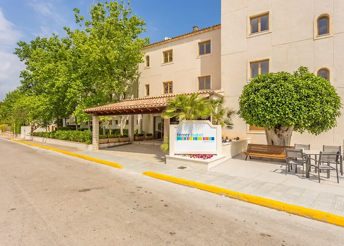 Globales Isabel Aparthotel Cala Bona 