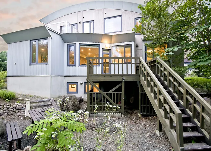 Fresh Powder Accommodation