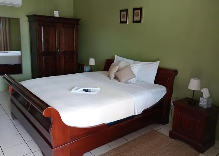 The Old Gin House Aparthotel Oranjestad 